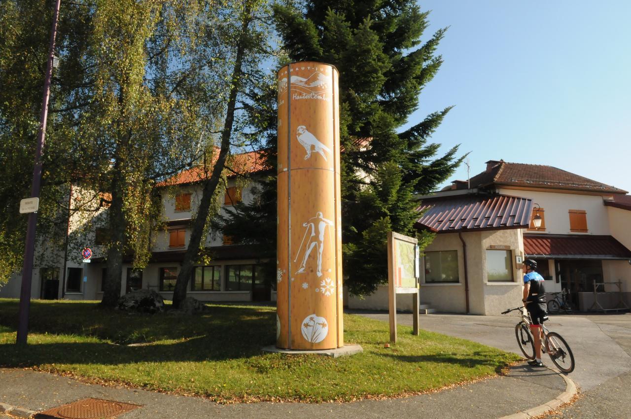 Le Relais Nordique Hotell Giron Eksteriør bilde