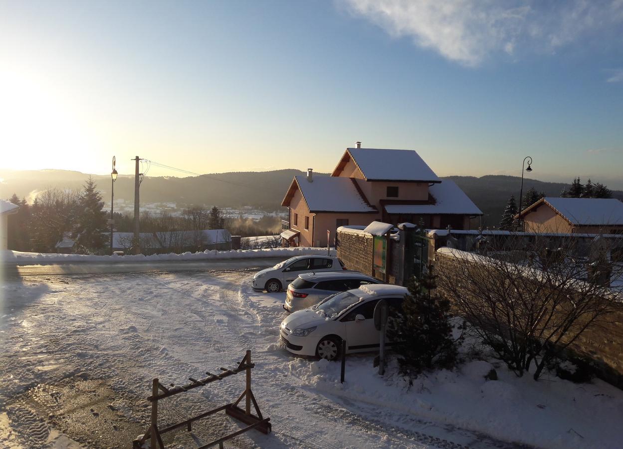 Le Relais Nordique Hotell Giron Eksteriør bilde